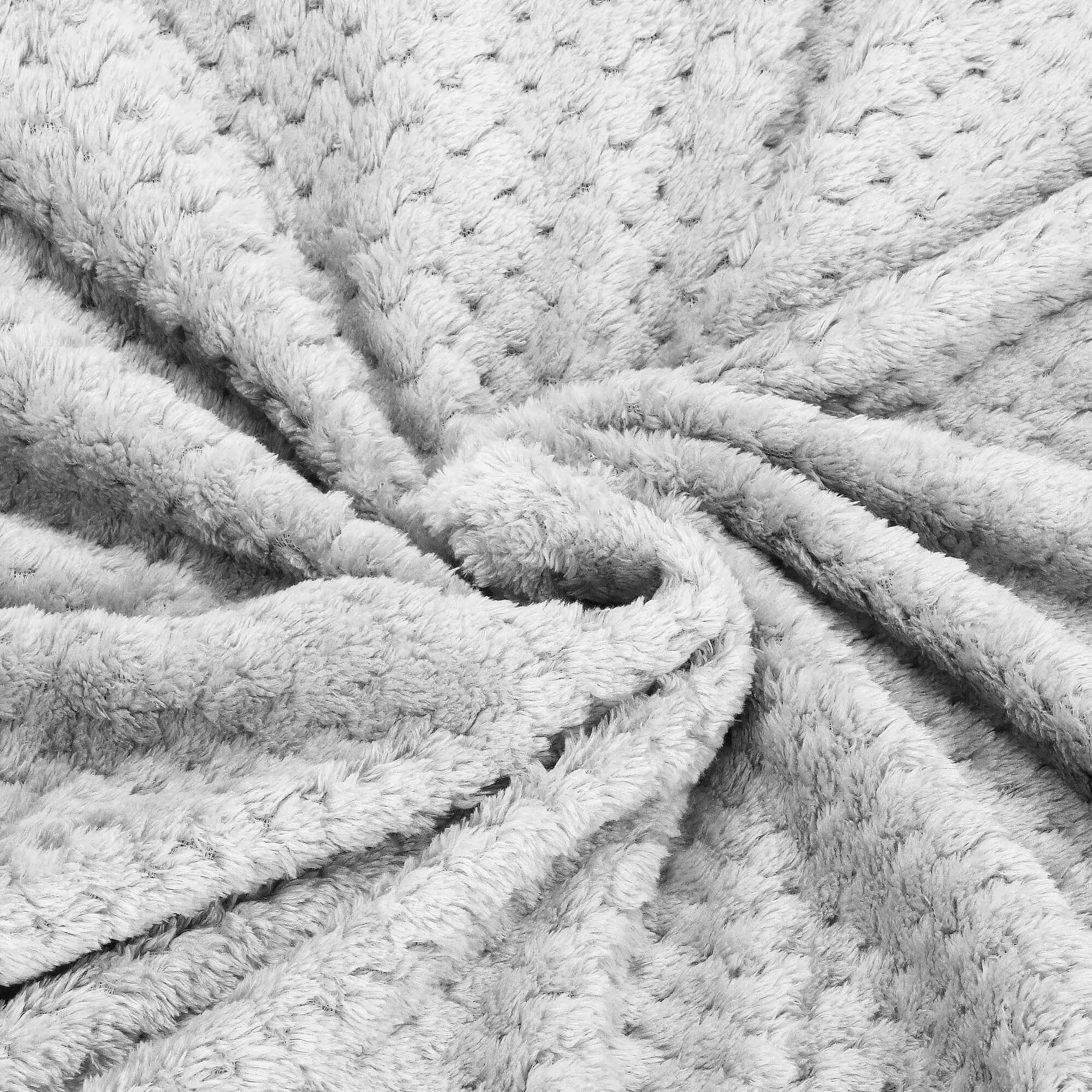 deka 200 x 220 cm - slika 11