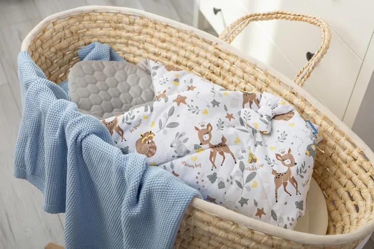 dvostrani baršunasti pokrivač za bebe 75x75cm šumske životinje bijeli - slika 3