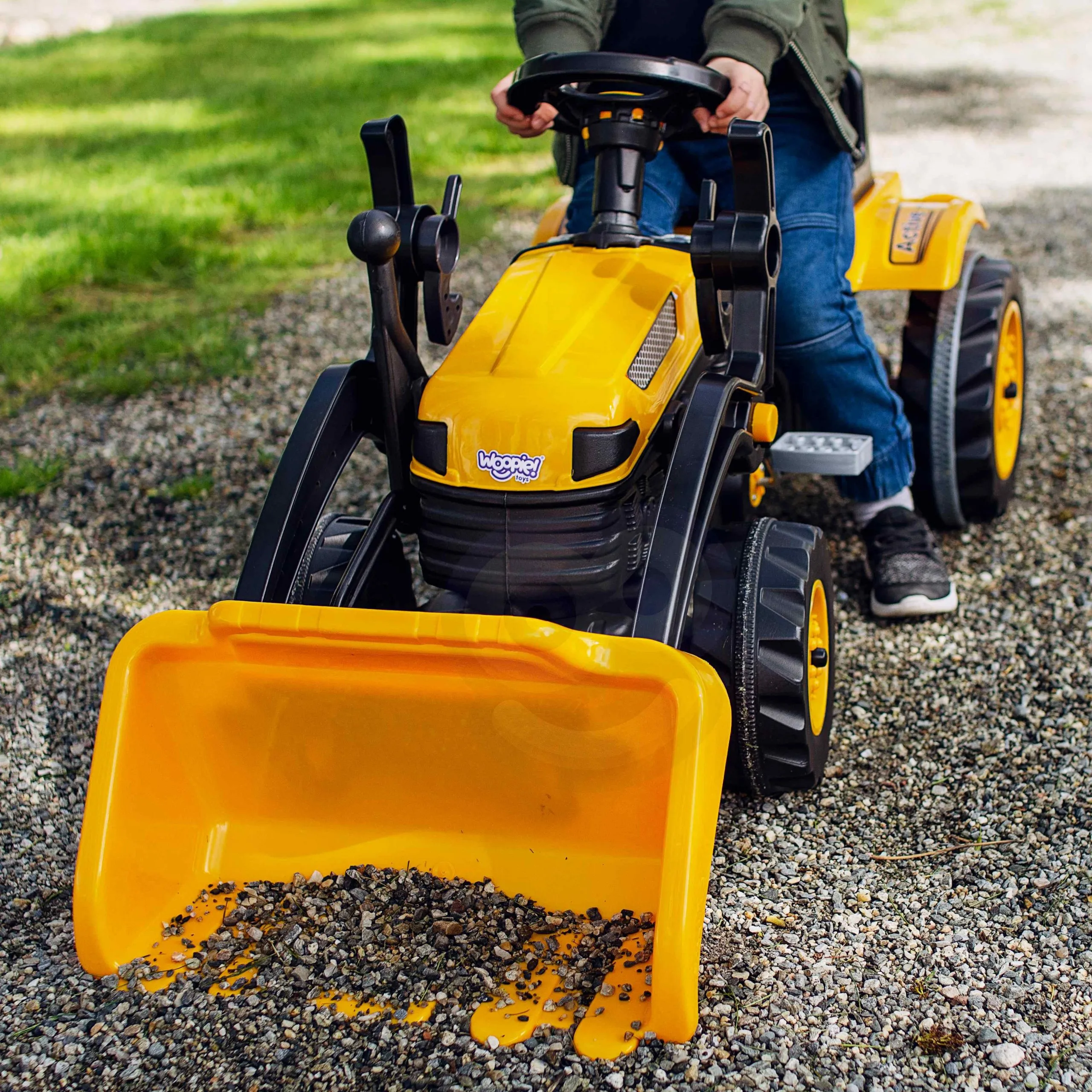 woopie žuti traktor na pedale - slika 6