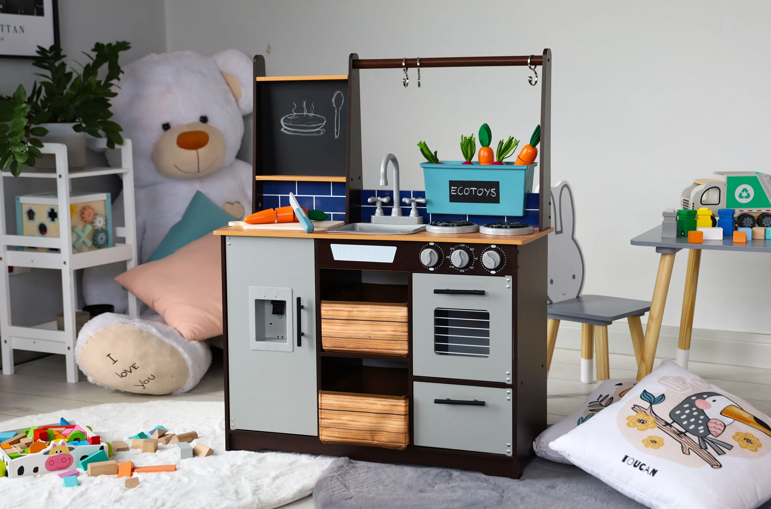 ecotoys velika drvena dječja kuhinja za igru sa štandom za povrće i dodacima - slika 8