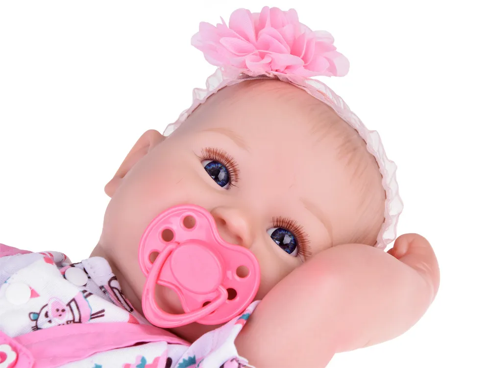baby doll lutka u ružičastoj jakni s trakom - slika 6