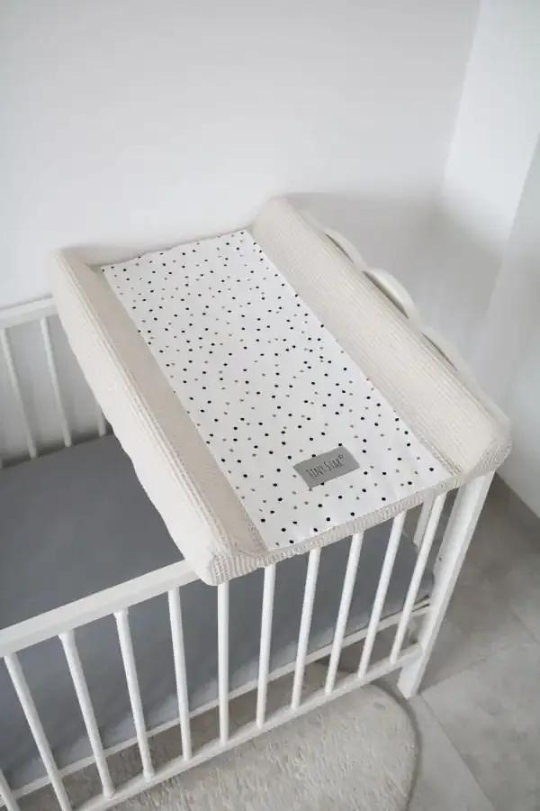 presvlaka podloga za prematanje confetti i bež - slika 2
