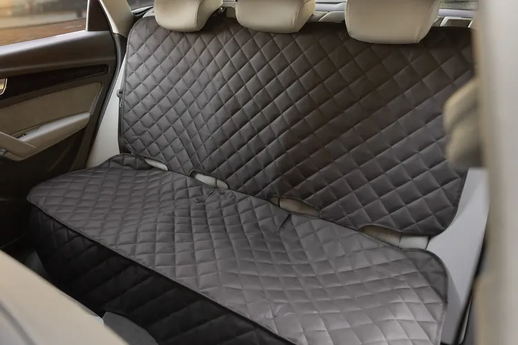prošivena zaštitna podloga za auto - slika 7