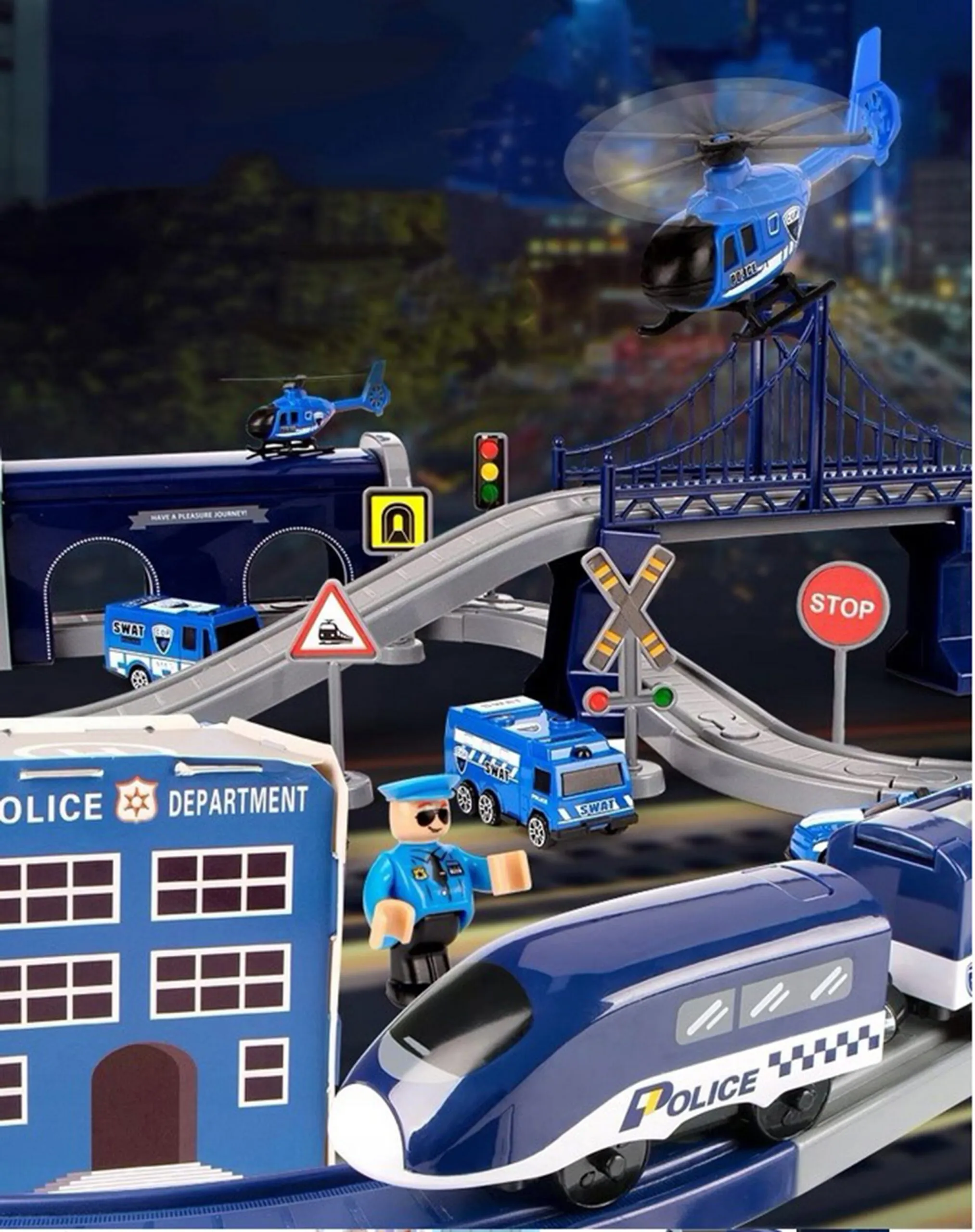 woopie el. vlak: set s policijskom stanicom, helikopterom i automobilima, 92 dijela - slika 9