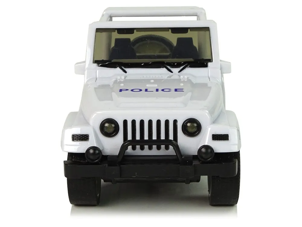 terensko policijsko vozilo bijelo - slika 4