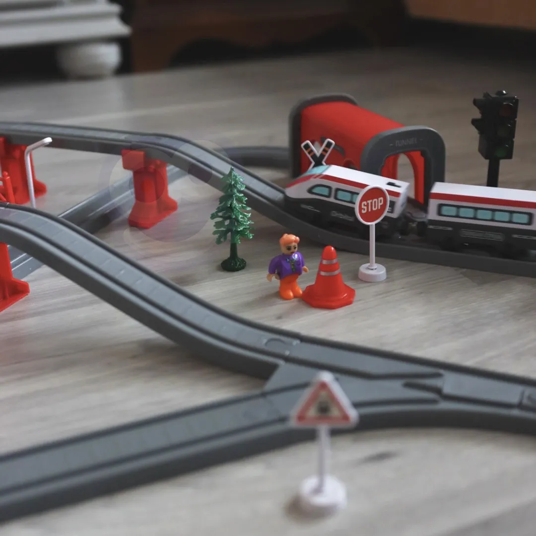 woopie električni vlak s tunelom 80 el. - slika 9