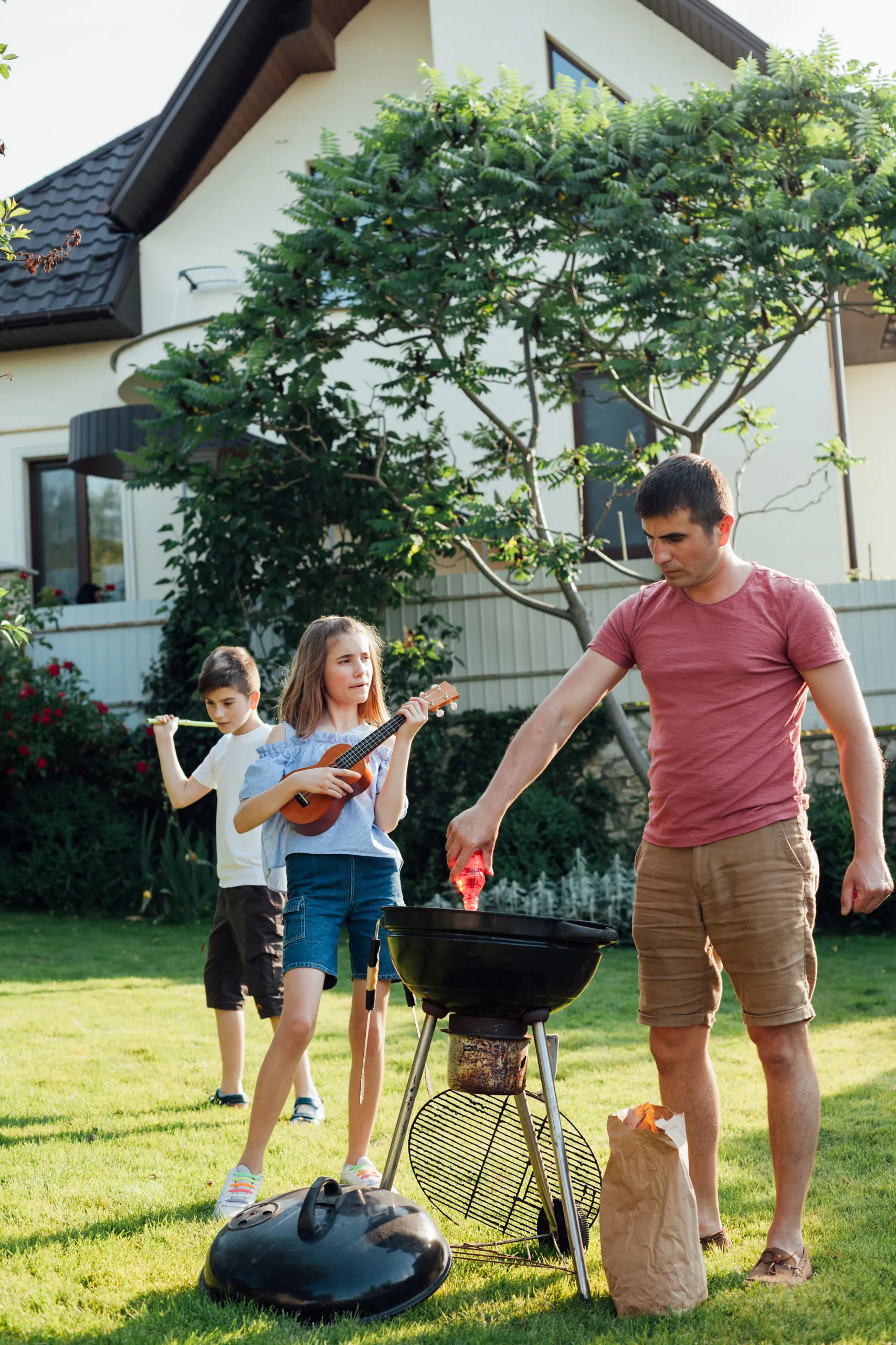 ecotoys dječji ukulele smeđi - slika 5