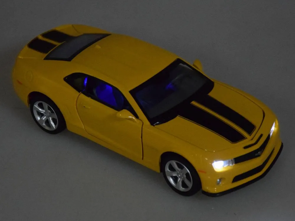 automobil chevrolet camaro ss 1:32 na frikcijski pogon - žuti - slika 5