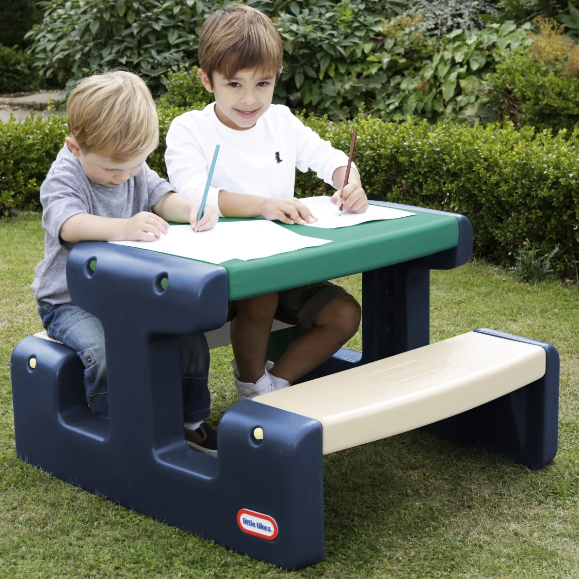 little tikes dječji piknik stol – plavo-zeleni, za vrt - slika 6