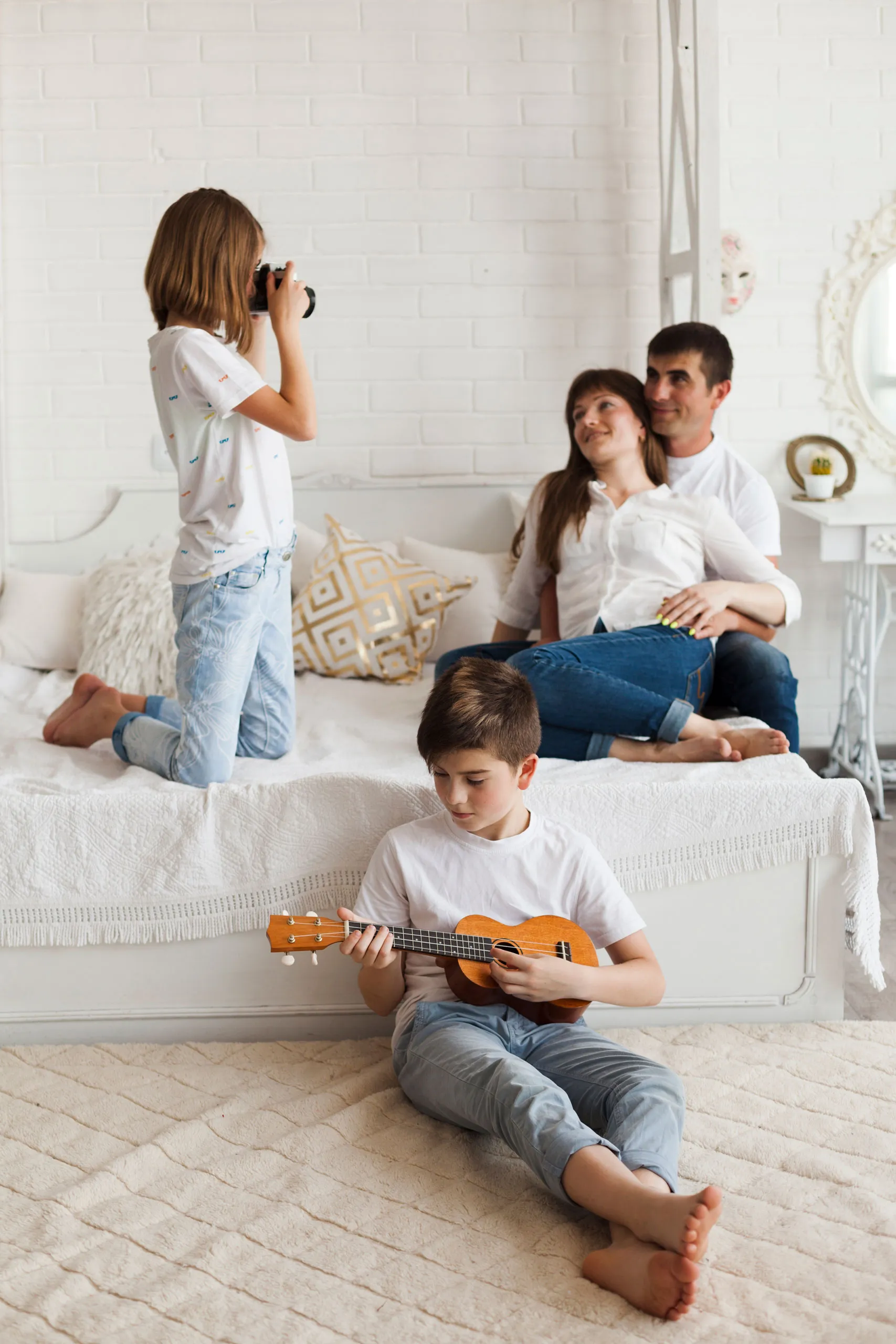 ecotoys dječji ukulele smeđi - slika 8