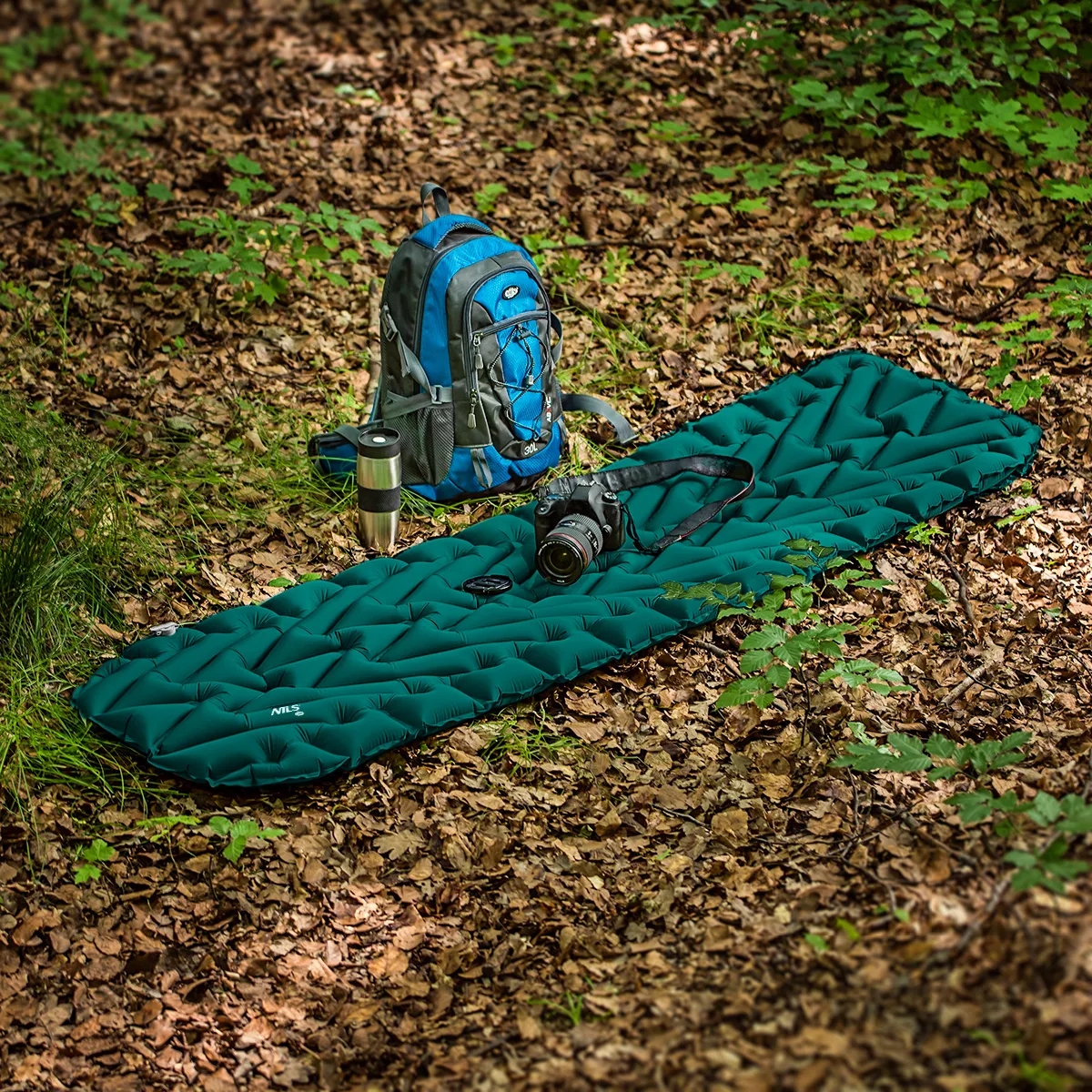 tamnozelena turistička prostirka nils camp - slika 5