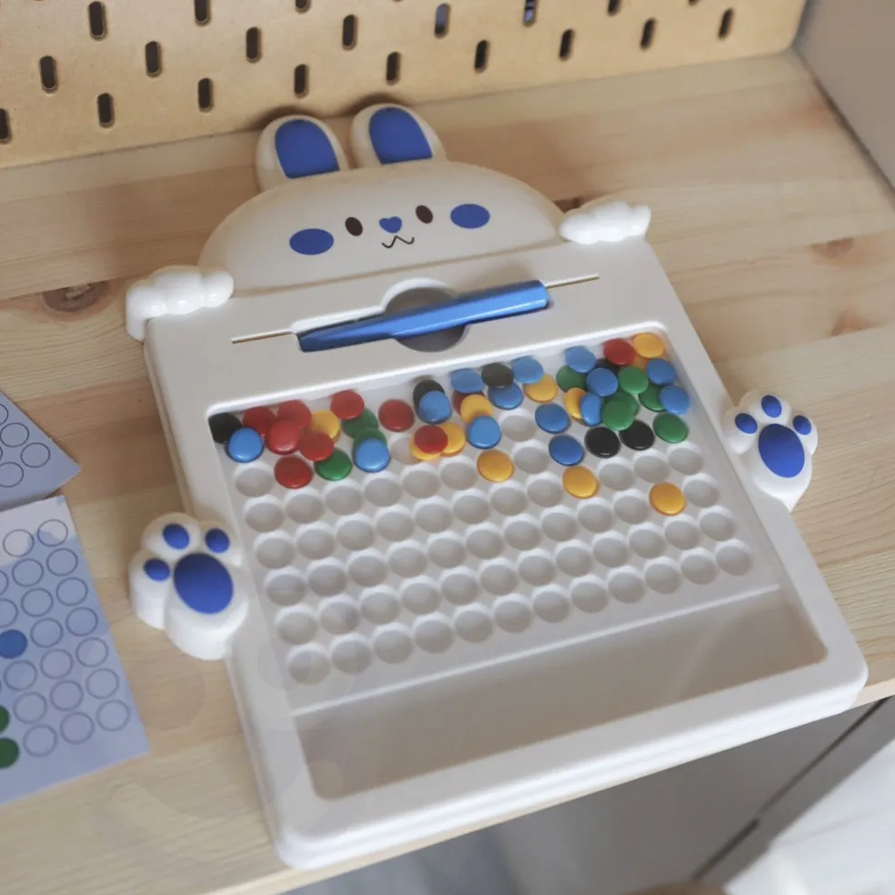 woopie magnetna ploča montessori magpad - bijeli zeko - slika 5