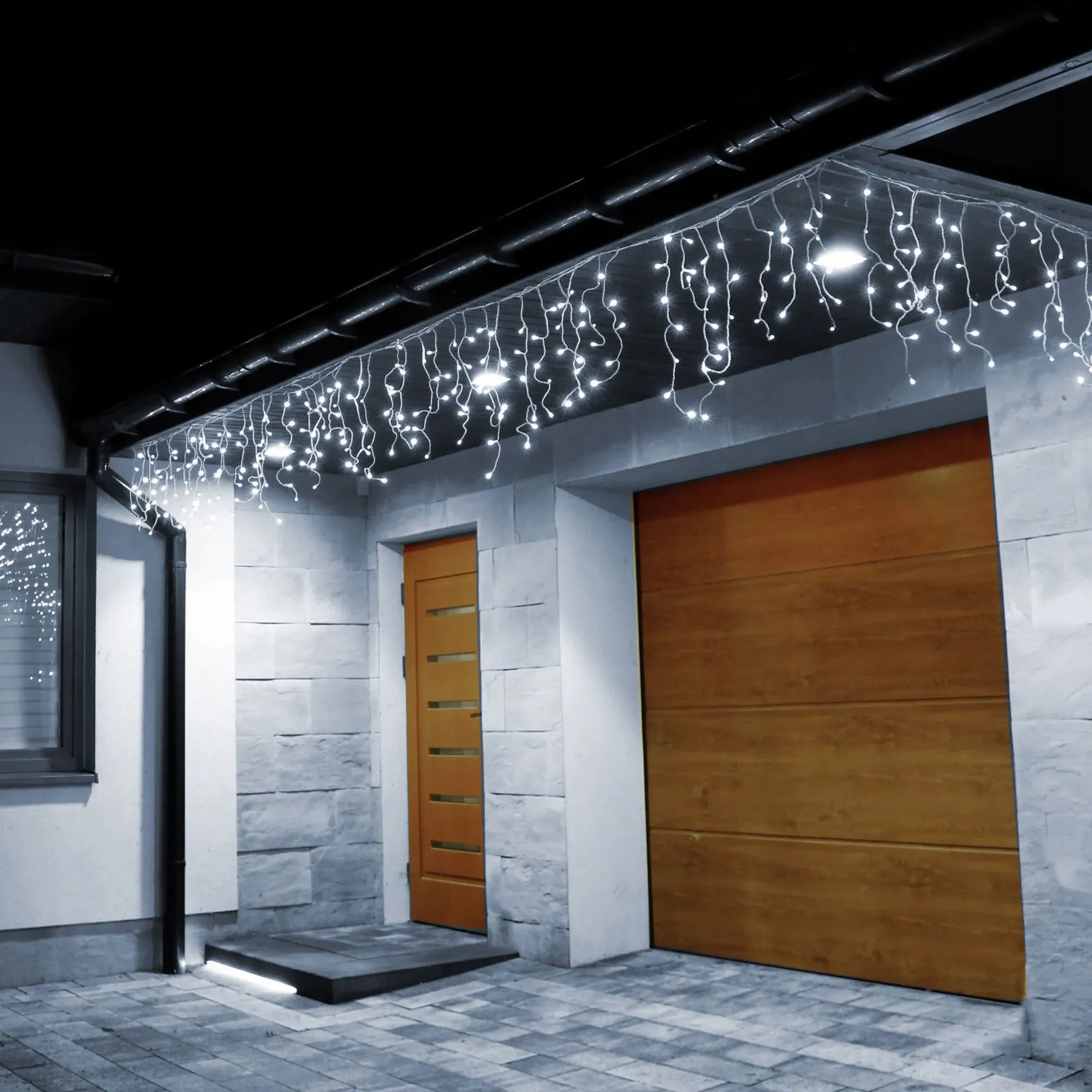 svjetlosna zavjesa u obliku ledenih siga s 500 led lampica - slika 2