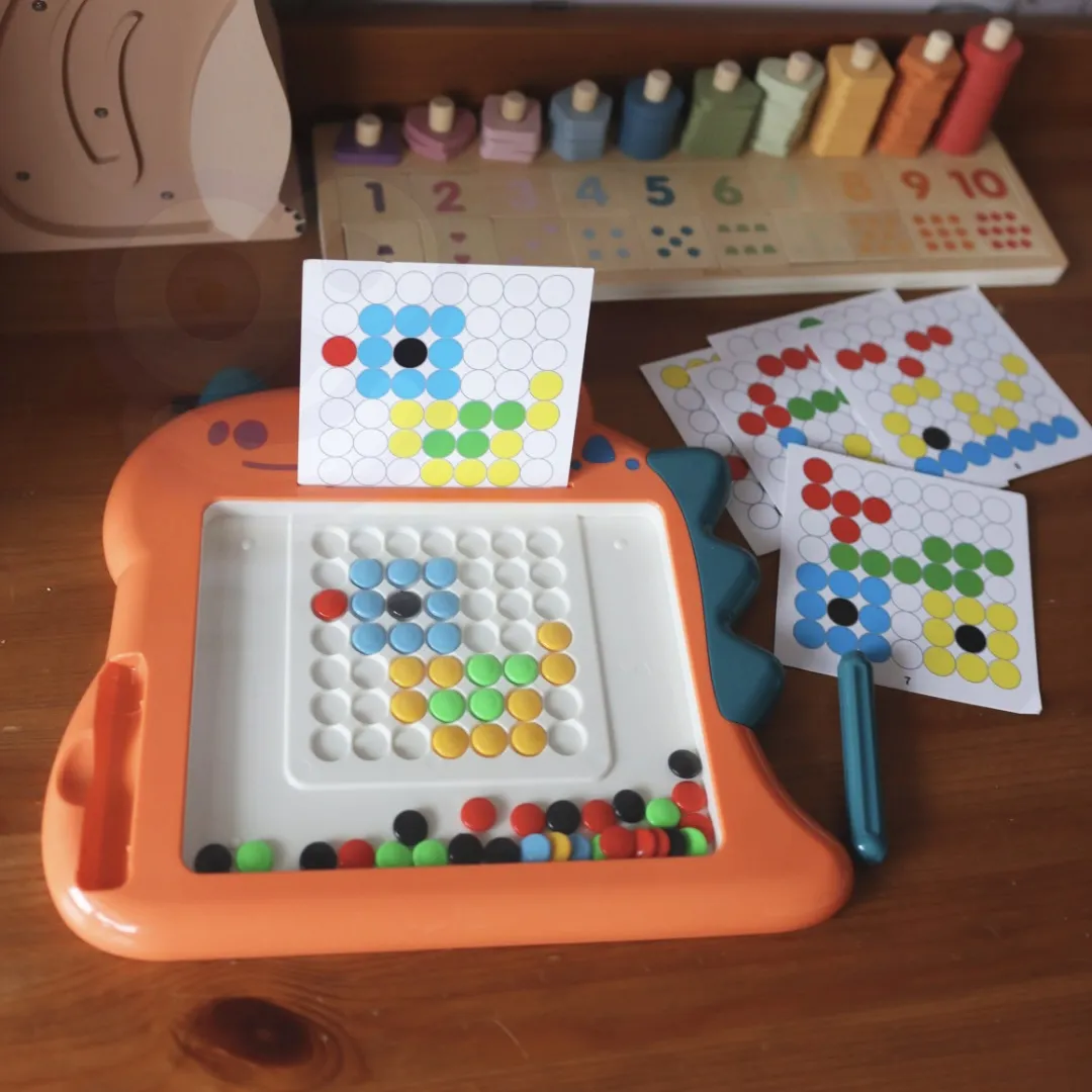 woopie montessori magnetna ploča za djecu magpad, crveni dinosaur - slika 3