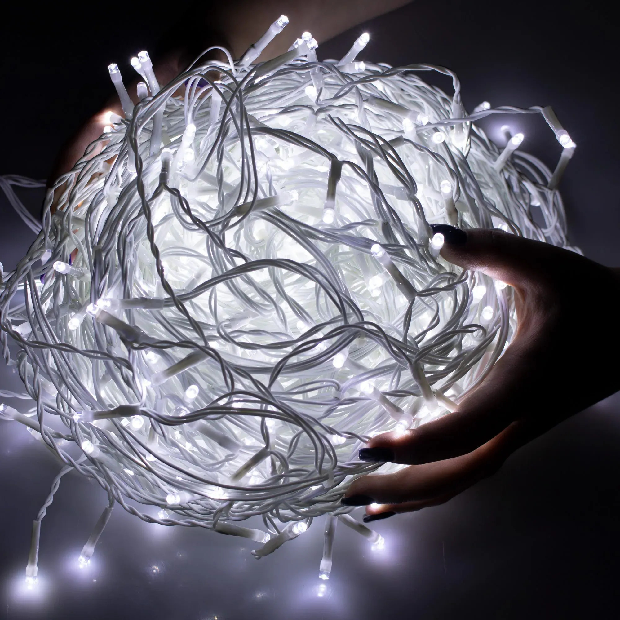 svjetlosna zavjesa u obliku ledenih siga s 300 led lampica - slika 5