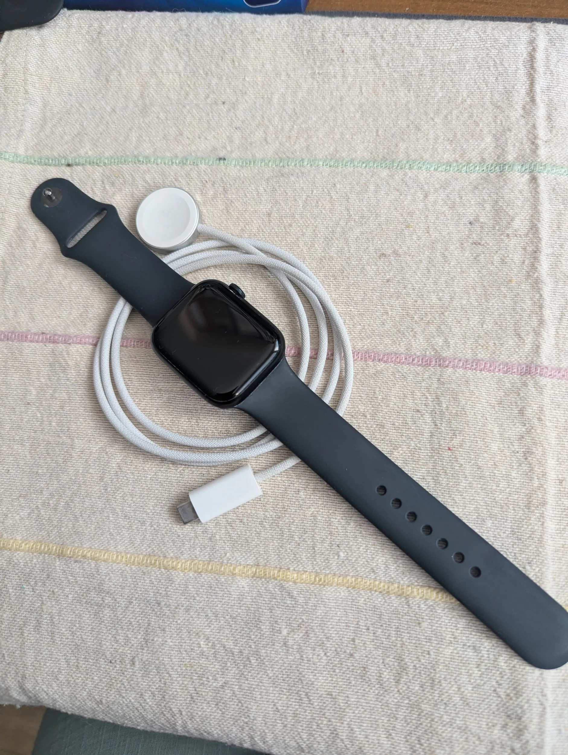 apple watch series 9 gps 45mm midnight aluminium case - slika 4