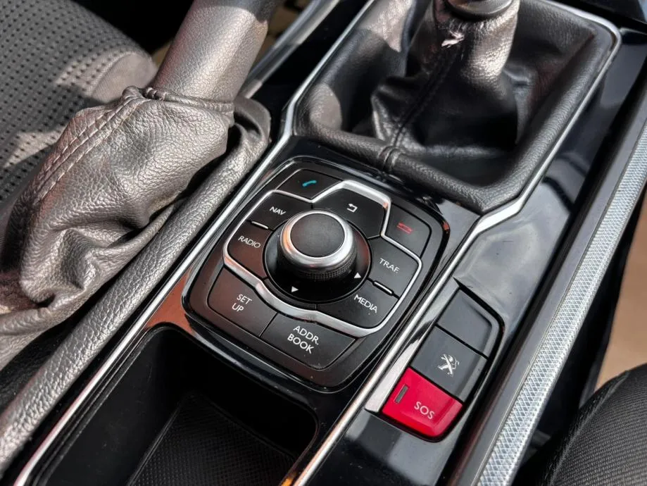 peugeot 508 sw 1.6 hdi •2014.g.•navigacija•panorama•kreditdo10 godina• - slika 15