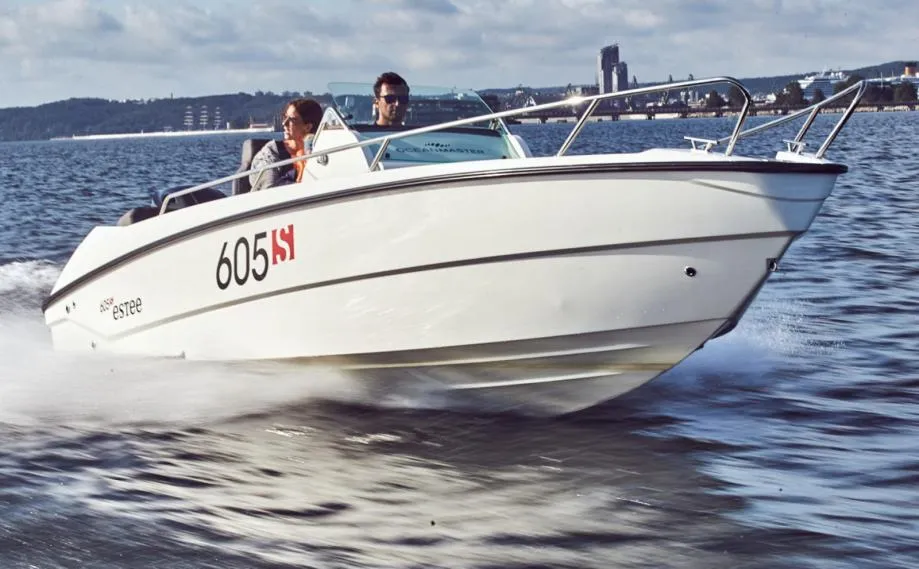 Ocean Master 605S + Suzuki 140 KS (bijela kapa motora) - Zagreb