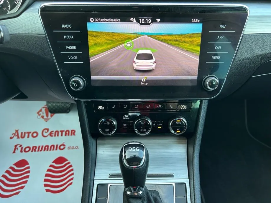 škoda superb combi 1.6 tdi dsg 2020.,reg:24.6.2026.,grij sjed, navi... - slika 14