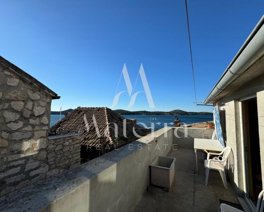 dvoetažni stan u centru šibenika/dolac – 95 m² - slika 12