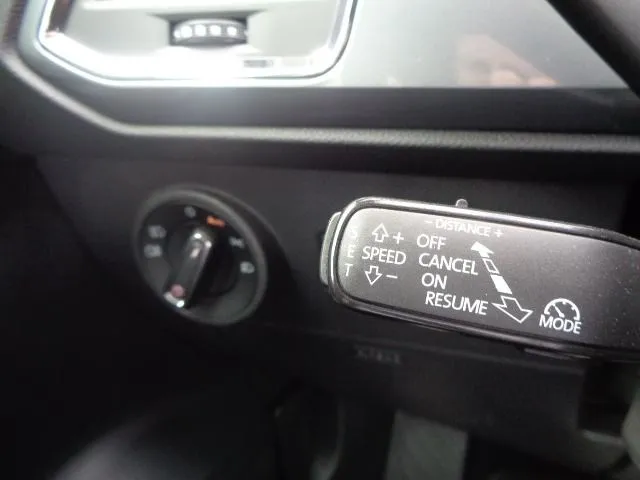 seat ateca 1,6 tdi dsg style; automatik; virtual; r.kamera; navi; led - slika 22