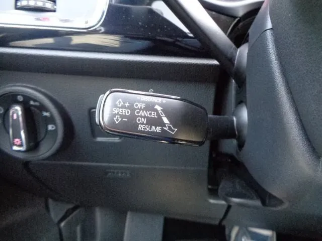 seat ateca 2,0 tdi dsg excellence; virtual; panorama; navi; 360 kamera - slika 23