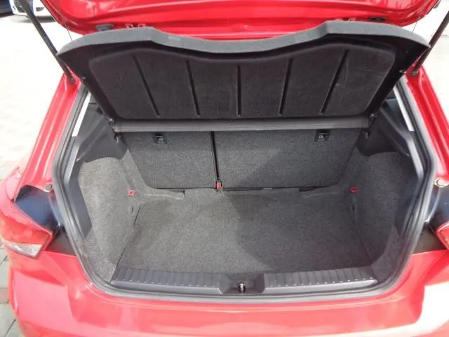 seat ibiza 1,0 tsi; 95 ks; hr auto; klima; multimedija; bluetooth.. - slika 7