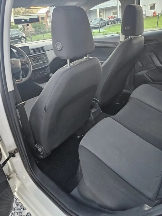 seat ibiza 1,6 tdi - slika 13