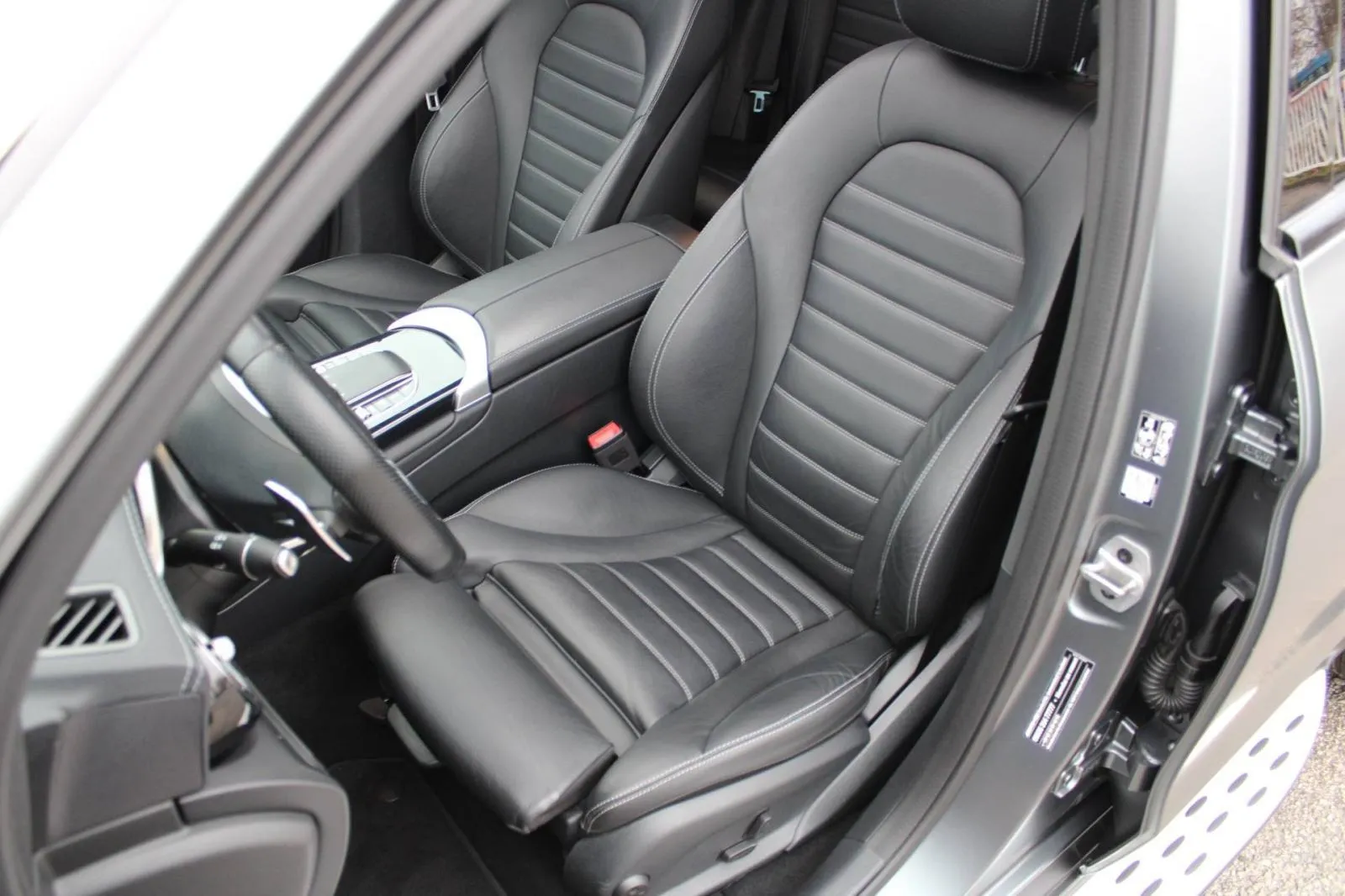 mercedes-benz glc 43 amg 4matic *panorama, led, kamera 360* - slika 11