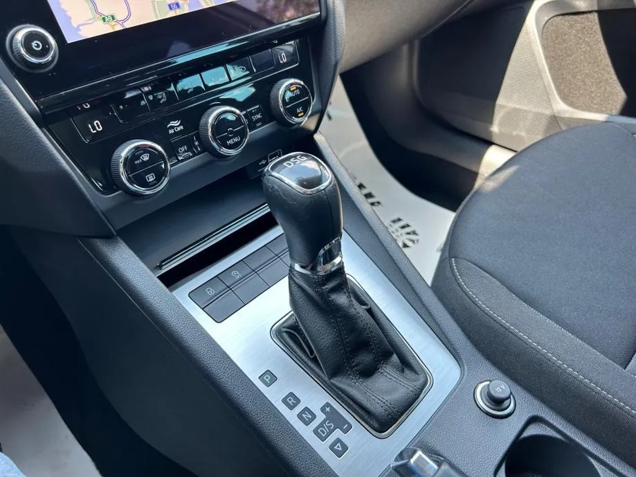 škoda octavia sw dsg - 2019 - navi - led - servis - reg 1 god !!! - slika 20