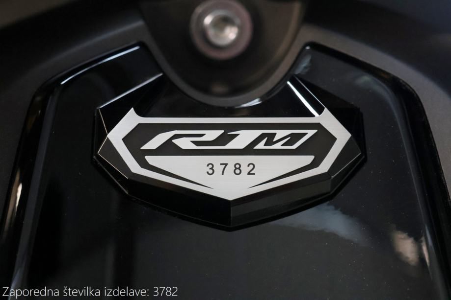 yamaha r1m karbon - novo - moguča registracija - slika 8