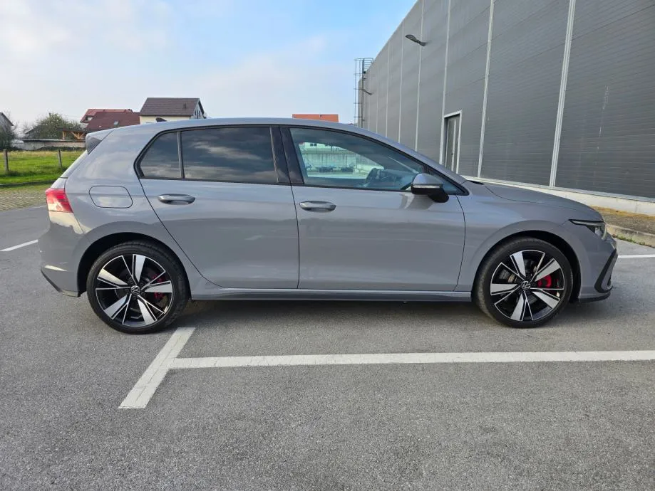 vw golf 8 gte automatik, led, virtual, ambi, acc, alu, reg. 11/26, pdv - slika 4