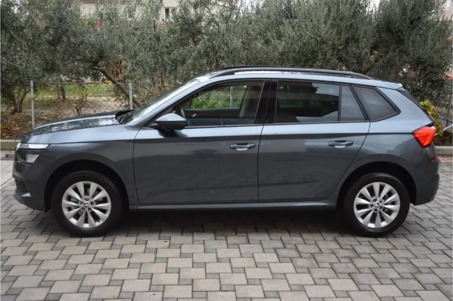 škoda kamiq 1.6 tdi automatik -virtual,kamera,acc,dab - ambition - slika 4