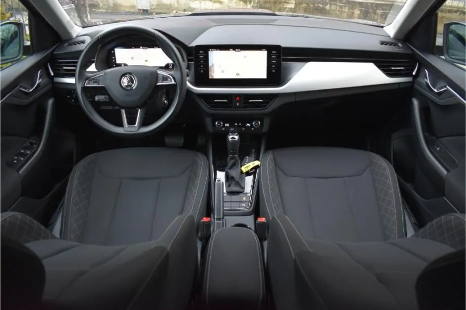 škoda kamiq 1.6 tdi automatik -virtual,kamera,acc,dab - ambition - slika 9