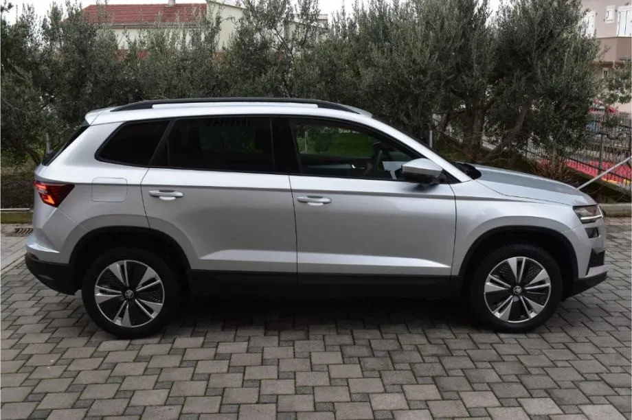 škoda karoq 2.0 tdi automatik-business-acc,lane assist,kamera-facelift - slika 5