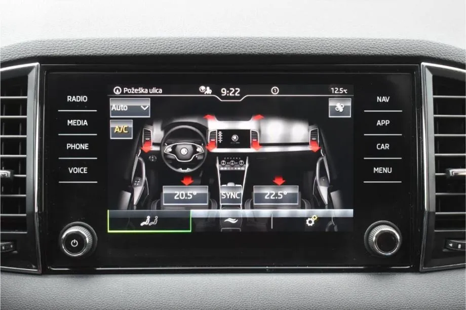 škoda karoq 2.0 tdi automatik-business-acc,lane assist,kamera-facelift - slika 20