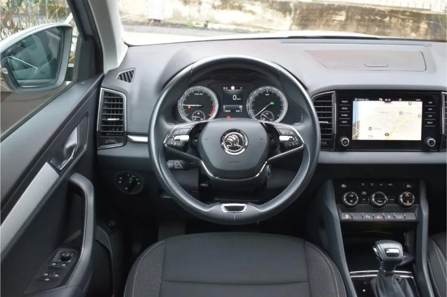 škoda karoq 2.0 tdi automatik-business-acc,lane assist,kamera-facelift - slika 10