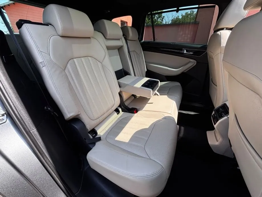 škoda kodiaq 2,0 tdi automatik •2022•l&k•pano•virtual•leasingbezučešća - slika 14