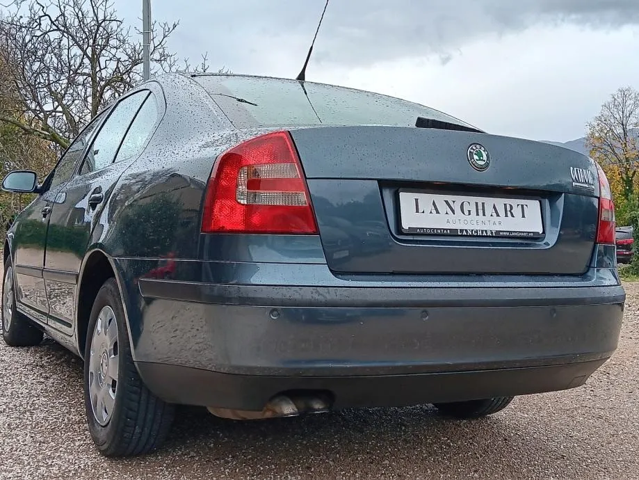 škoda octavia 2,0 tdi automatik,1vlasnik,hr-vozilo, - slika 3
