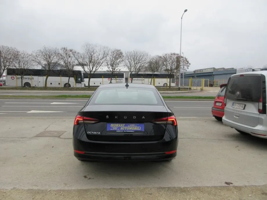 škoda octavia 2,0 tdi dsg 150ks,style;hr auto,samo 110.tkm,u sus.pdv-a - slika 5