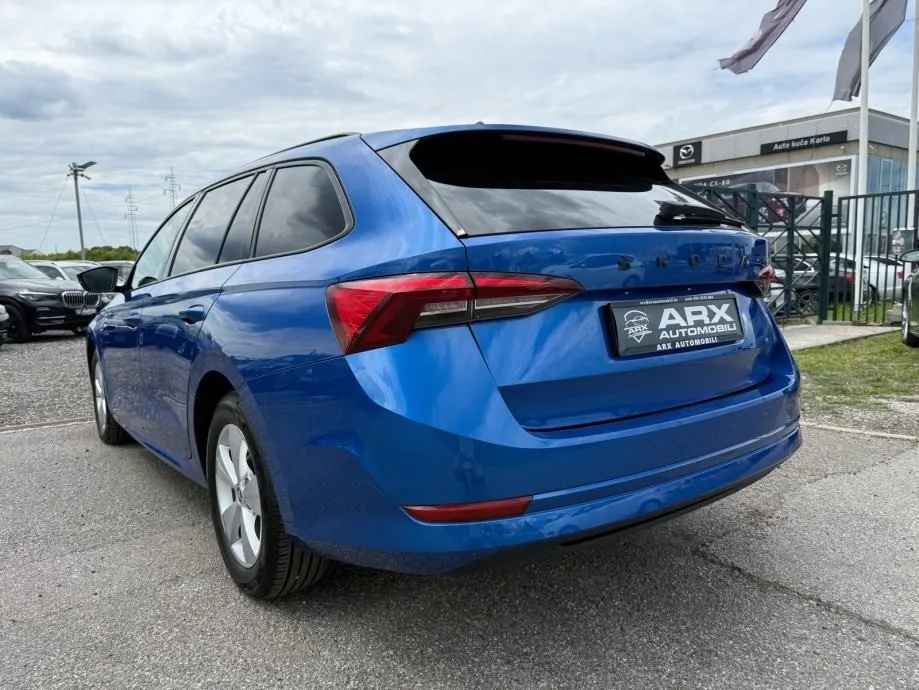 škoda octavia 2.0 tdi dsg °virtual°navi°adap. temp°leasing bez učešća° - slika 8