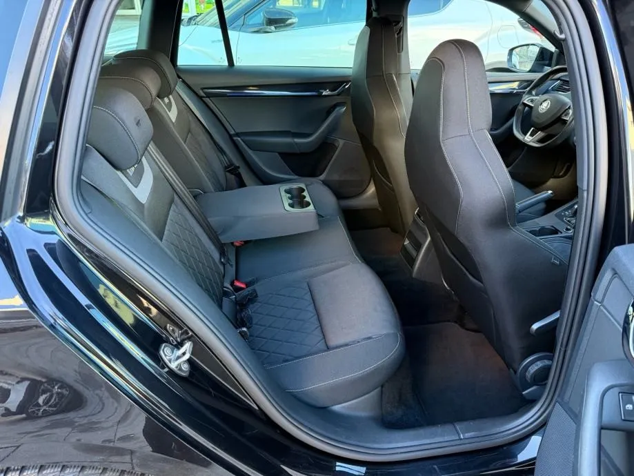 škoda octavia 2.0 tdi rs dsg °velika navi°kamera°mrtvi kut°reg:2/2027° - slika 11