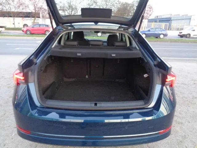 škoda octavia 2,0 tdi,comfortline,1vl,hr auto,novi mod.toop stanje. - slika 18