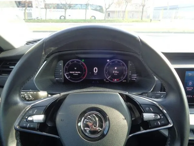 škoda octavia 2,0 tdi,comfortline,1vl,hr auto,novi mod.toop stanje. - slika 13