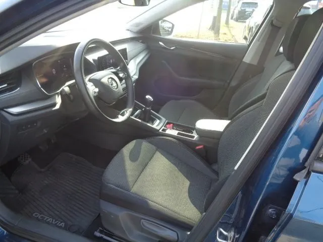 škoda octavia 2,0 tdi,comfortline,1vl,hr auto,novi mod.toop stanje. - slika 9