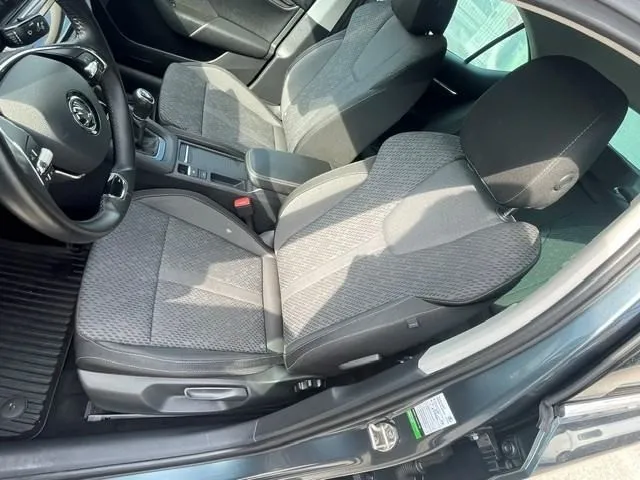 škoda octavia 2,0 tdi - slika 7