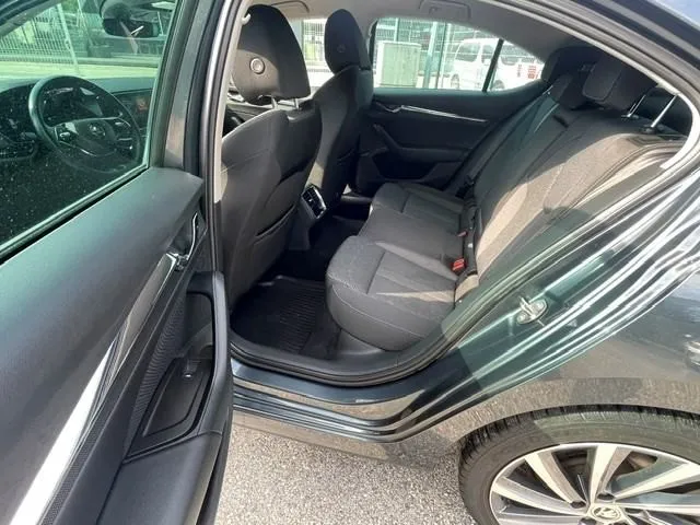 škoda octavia 2,0 tdi - slika 16