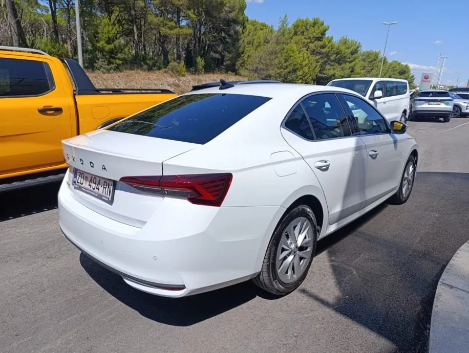 škoda octavia 2,0 tdi - slika 4