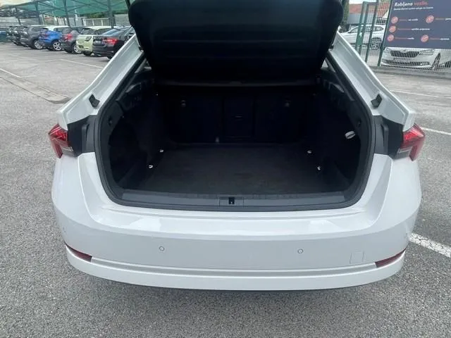 škoda octavia ambition 2,0 tdi dsg - slika 12