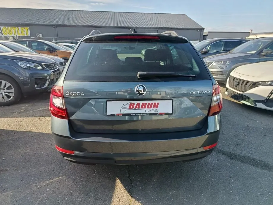 škoda octavia combi 1,6 tdi . jamstvo. leasing - slika 4